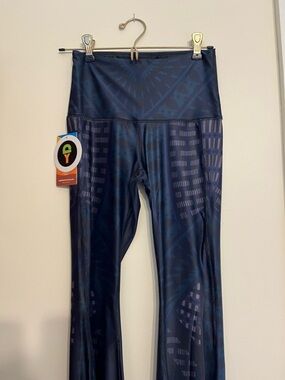 Yoga Democracy Original BELL WARRIOR ONE High-Waist Flared Yoga XS